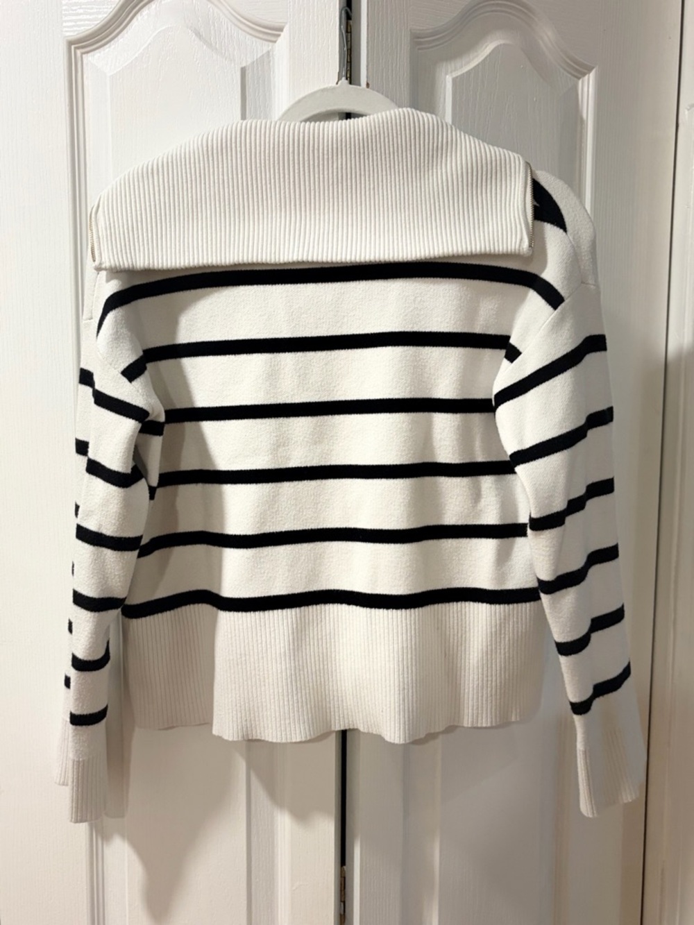 Cynthia Rowley Cream & Black Stripe Quarter Zip Sweater Coastal Preppy Chic - Picture 3 of 4